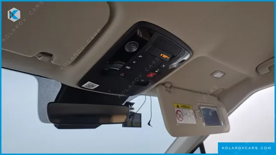 KIA CARNIVAL DIESEL 9-SEATER SIGNATURE