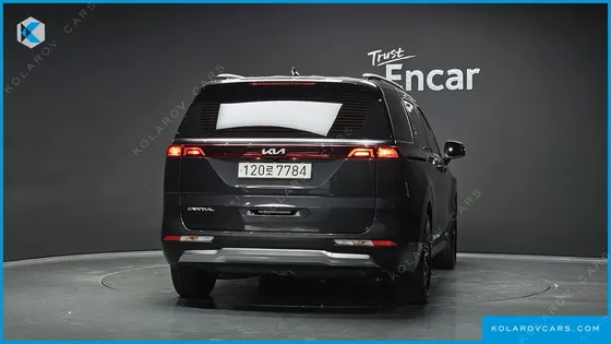 KIA CARNIVAL GASOLINE 9-SEATER SIGNATURE
