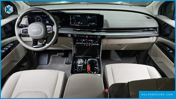 KIA CARNIVAL GASOLINE 9-SEATER SIGNATURE