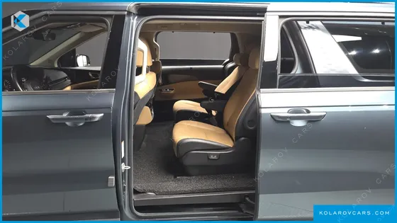 KIA CARNIVAL DIESEL 9-SEATER NOBLESSE