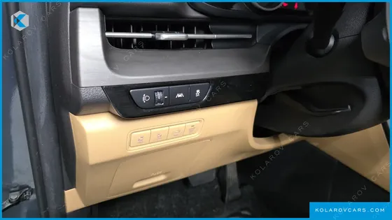KIA CARNIVAL DIESEL 9-SEATER NOBLESSE