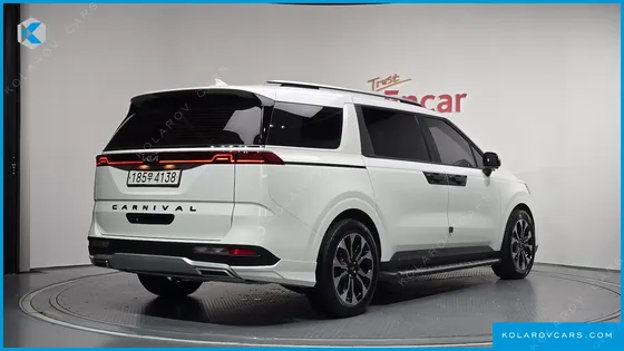 KIA CARNIVAL DIESEL 9-SEATER PRESTIGE