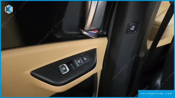KIA CARNIVAL DIESEL 9-SEATER PRESTIGE