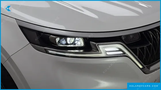 KIA CARNIVAL DIESEL 9-SEATER PRESTIGE
