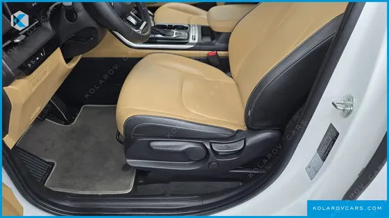 KIA CARNIVAL DIESEL 9-SEATER PRESTIGE
