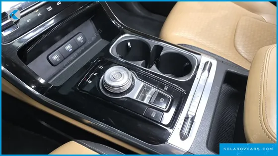 KIA CARNIVAL DIESEL 7-SEATER NOBLESSE