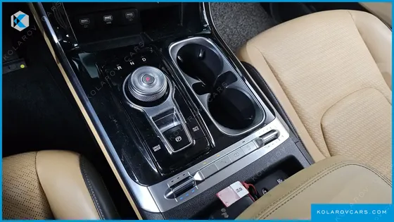 KIA CARNIVAL DIESEL 7-SEATER SIGNATURE