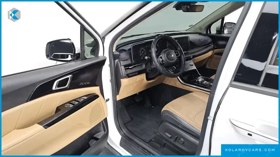 KIA CARNIVAL DIESEL 7-SEATER SIGNATURE