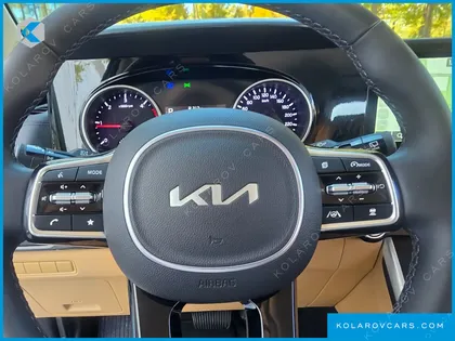 KIA CARNIVAL DIESEL 9-SEATER PRESTIGE