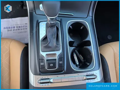 KIA CARNIVAL DIESEL 9-SEATER PRESTIGE