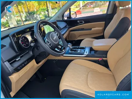 KIA CARNIVAL DIESEL 9-SEATER PRESTIGE