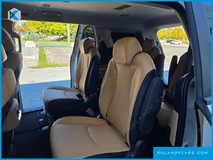 KIA CARNIVAL DIESEL 9-SEATER PRESTIGE