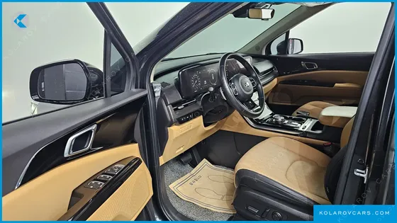 KIA CARNIVAL DIESEL 9-SEATER NOBLESSE