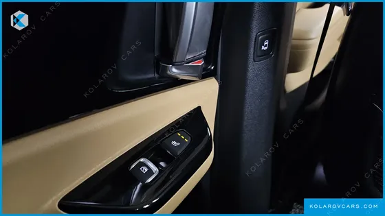 KIA CARNIVAL DIESEL 9-SEATER NOBLESSE