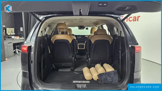 KIA CARNIVAL DIESEL 9-SEATER NOBLESSE