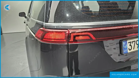 KIA CARNIVAL DIESEL 9-SEATER NOBLESSE