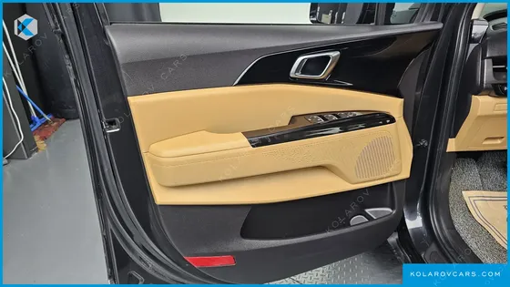 KIA CARNIVAL DIESEL 9-SEATER NOBLESSE