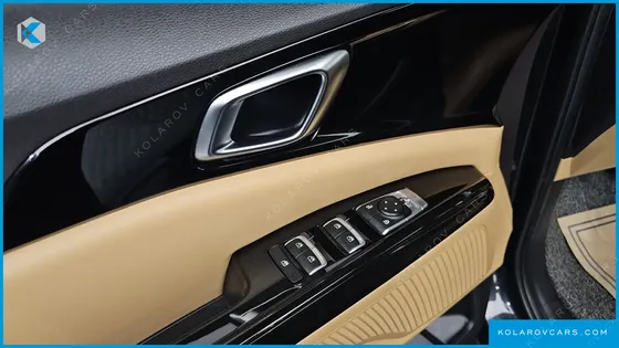 KIA CARNIVAL DIESEL 9-SEATER NOBLESSE