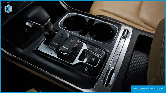 KIA CARNIVAL DIESEL 9-SEATER PRESTIGE