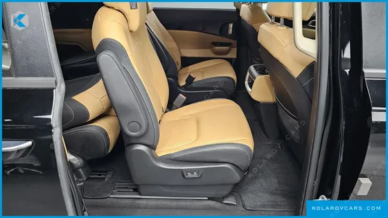 KIA CARNIVAL DIESEL 9-SEATER PRESTIGE