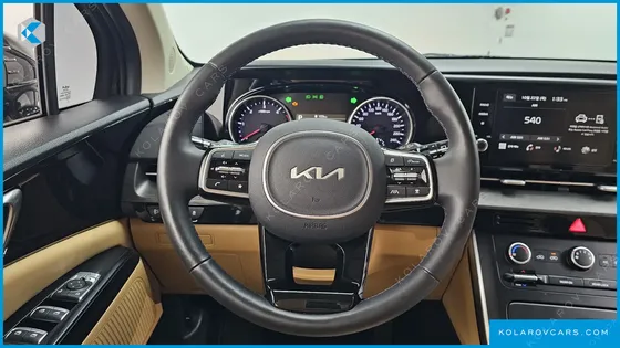 KIA CARNIVAL DIESEL 9-SEATER PRESTIGE