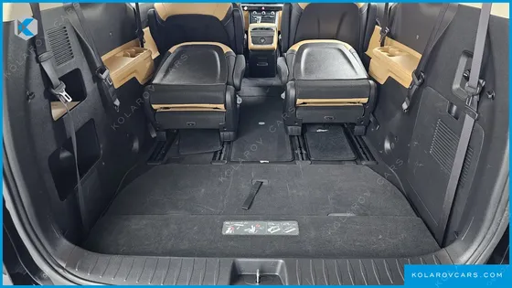 KIA CARNIVAL DIESEL 9-SEATER PRESTIGE
