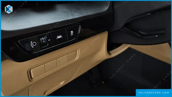 KIA CARNIVAL DIESEL 9-SEATER PRESTIGE