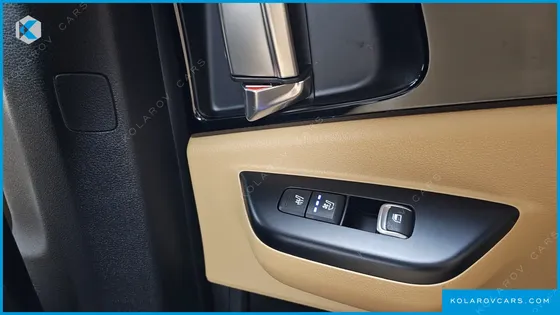 KIA CARNIVAL DIESEL 9-SEATER PRESTIGE
