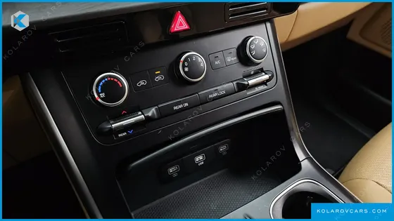 KIA CARNIVAL DIESEL 9-SEATER PRESTIGE