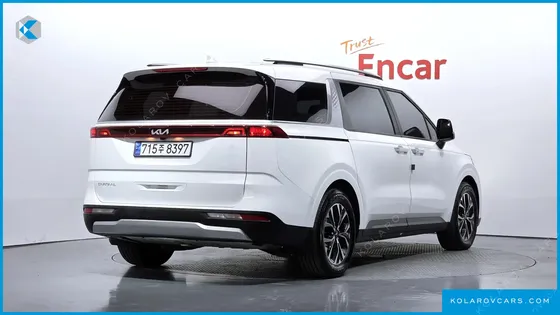 KIA CARNIVAL GASOLINE 11-SEATER PRESTIGE