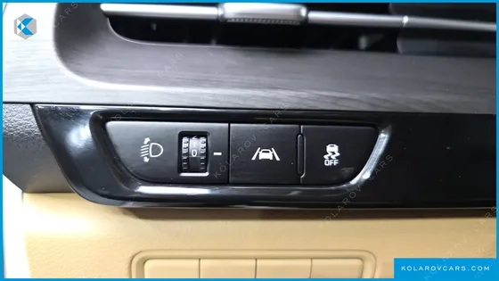 KIA CARNIVAL GASOLINE 11-SEATER PRESTIGE