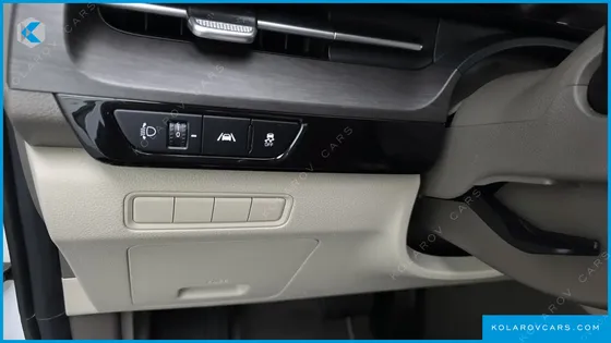 KIA CARNIVAL DIESEL 9-SEATER PRESTIGE