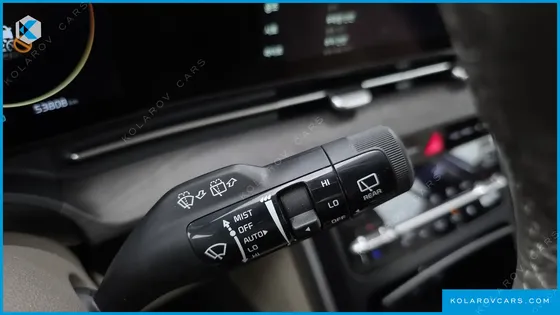 KIA CARNIVAL DIESEL 9-SEATER PRESTIGE