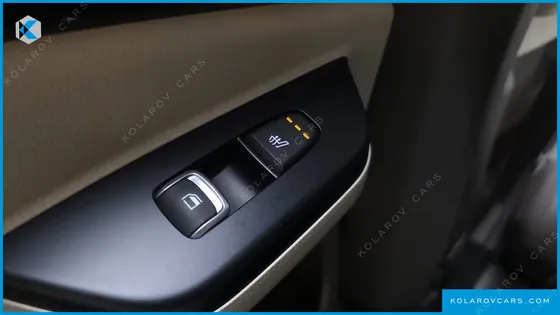 KIA CARNIVAL DIESEL 9-SEATER PRESTIGE
