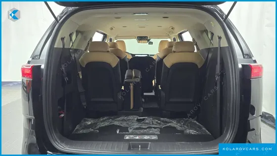 KIA CARNIVAL DIESEL 11-SEATER PRESTIGE