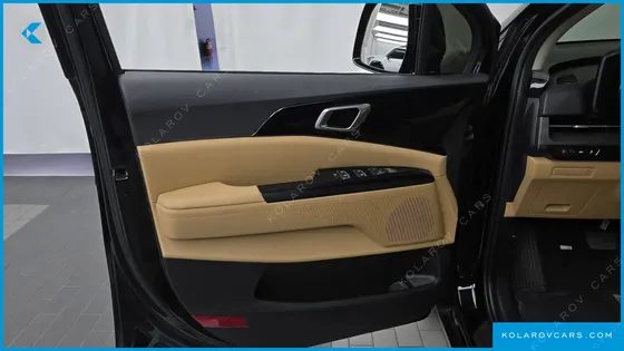 KIA CARNIVAL DIESEL 11-SEATER PRESTIGE