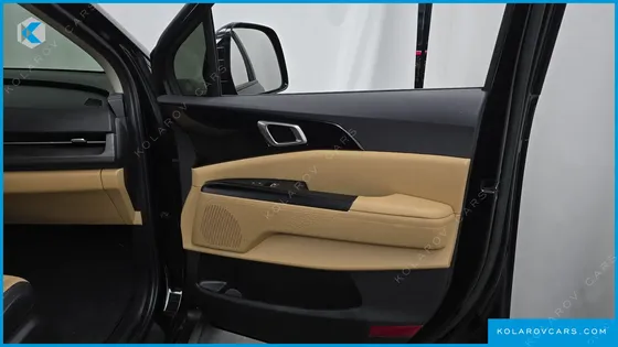 KIA CARNIVAL DIESEL 11-SEATER PRESTIGE