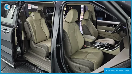 KIA CARNIVAL GASOLINE 9-SEATER SIGNATURE