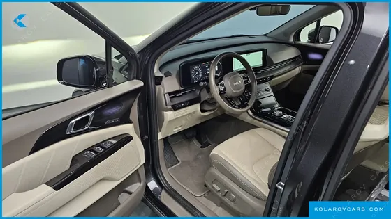 KIA CARNIVAL GASOLINE 9-SEATER SIGNATURE