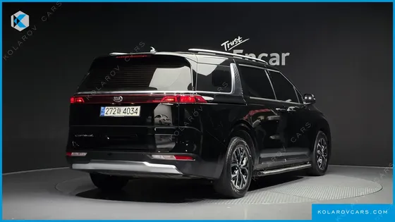 KIA CARNIVAL GASOLINE 9-SEATER NOBLESSE