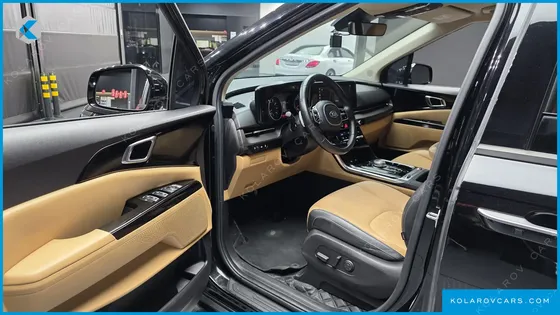 KIA CARNIVAL GASOLINE 9-SEATER NOBLESSE
