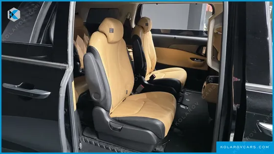KIA CARNIVAL GASOLINE 9-SEATER NOBLESSE