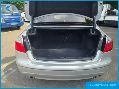 HYUNDAI GENESIS BH 380 LUXURY