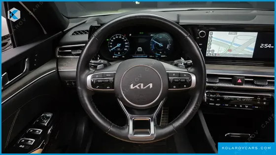 KIA K5 SIGNATURE
