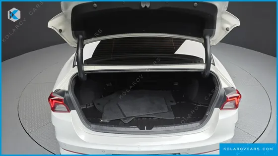 KIA K5 SIGNATURE