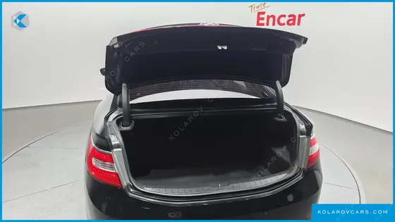 HYUNDAI GRANDEUR PREMIUM