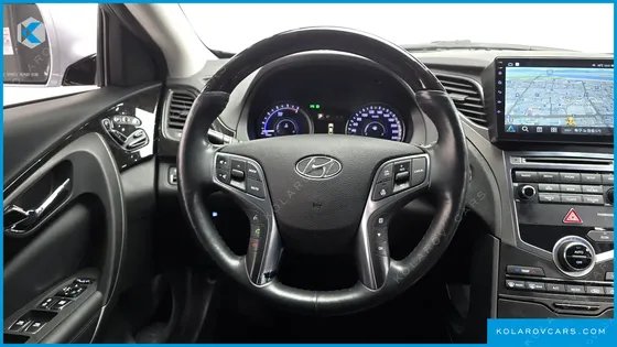 HYUNDAI GRANDEUR PREMIUM
