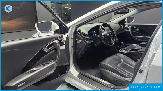 HYUNDAI GRANDEUR PREMIUM