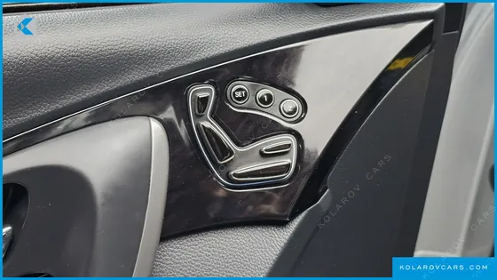HYUNDAI GRANDEUR PREMIUM