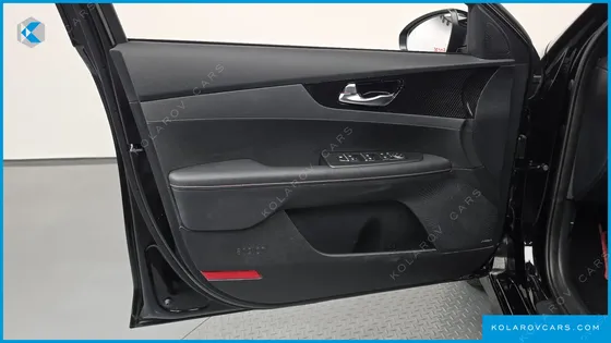 KIA K3 1.6 TURBO GT 5DOOR